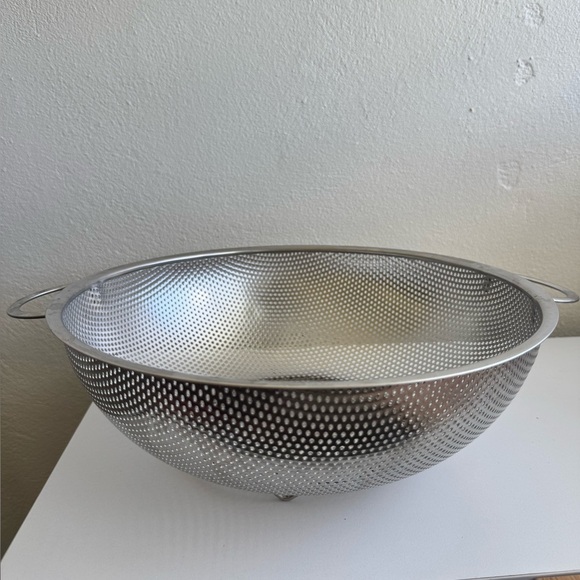 Vintage Aluminum Colander – 12” Mid-Century Kitchen Strainer - Picture 1 of 13